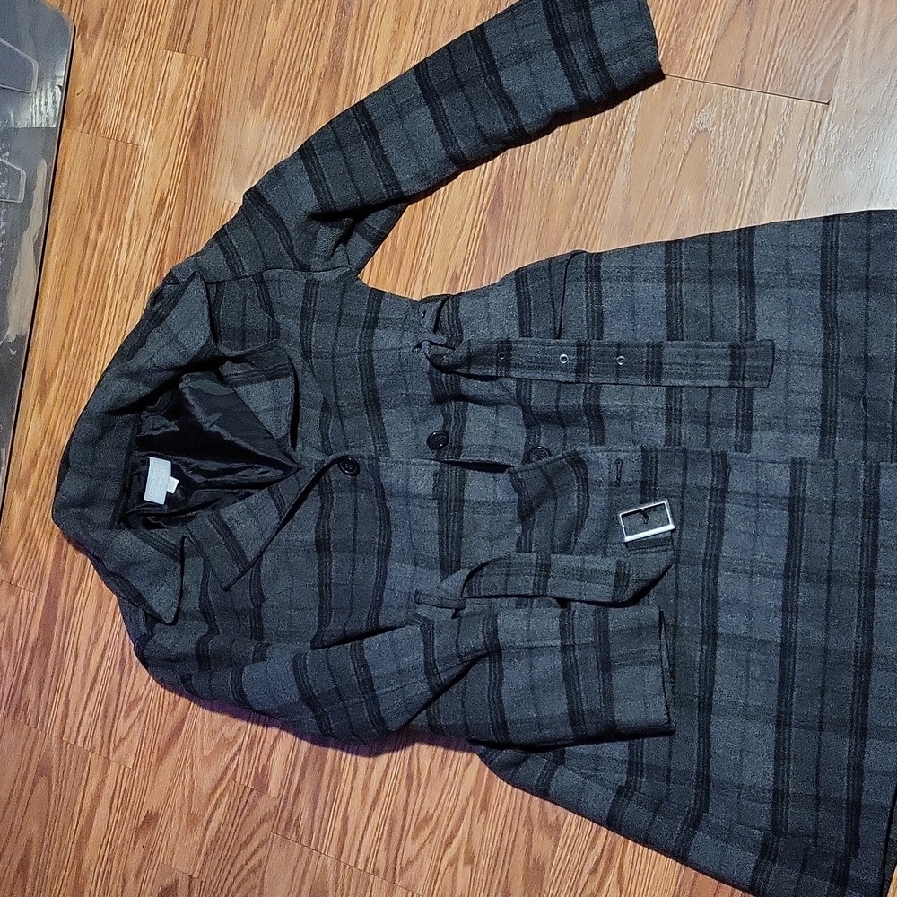 Coat or jacket - Picture 4 of 5